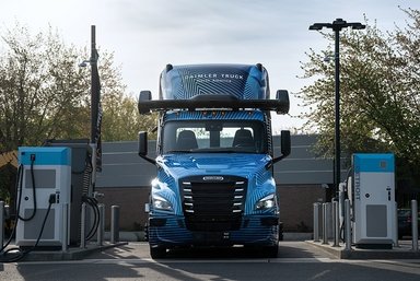Daimler Truck unveils battery electric autonomous Freightliner eCascadia technology demonstrator